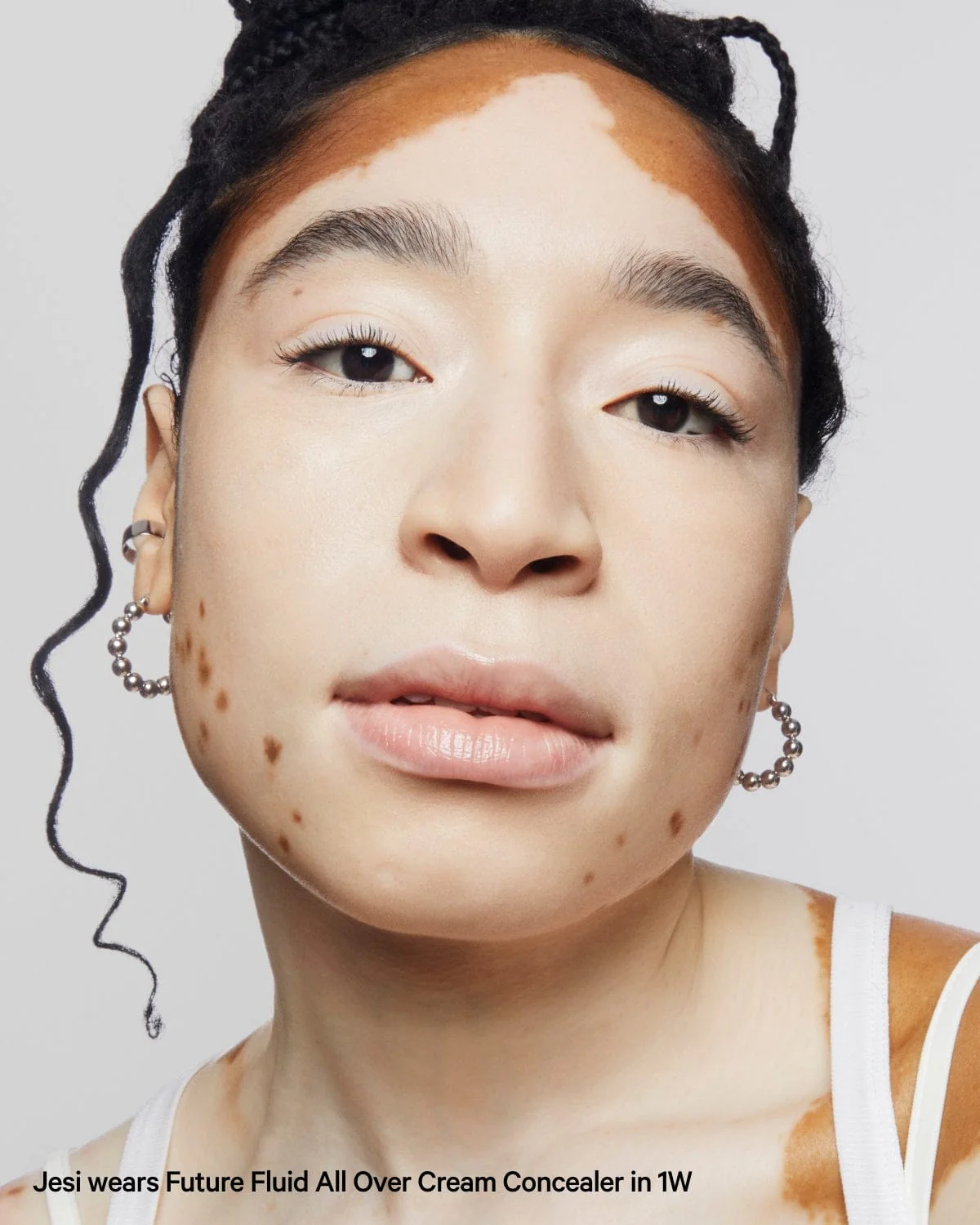 Future Fluid Creamy Hydrating Concealer - Image 7