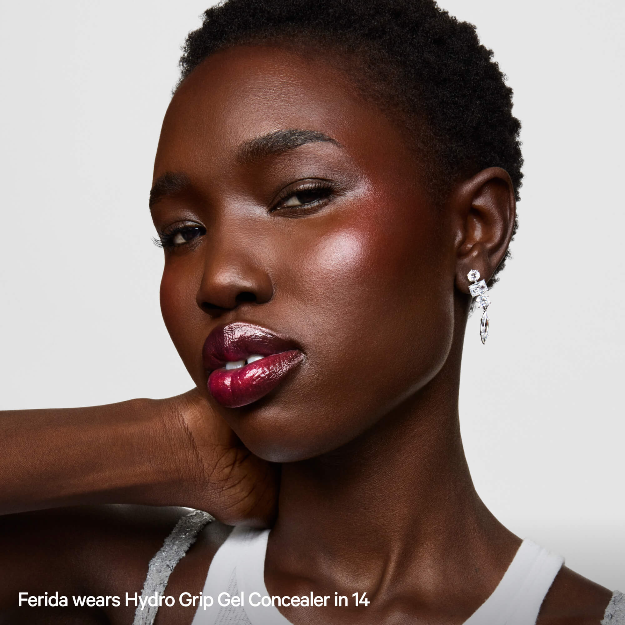Hydro Grip Gel Concealer - Image 15